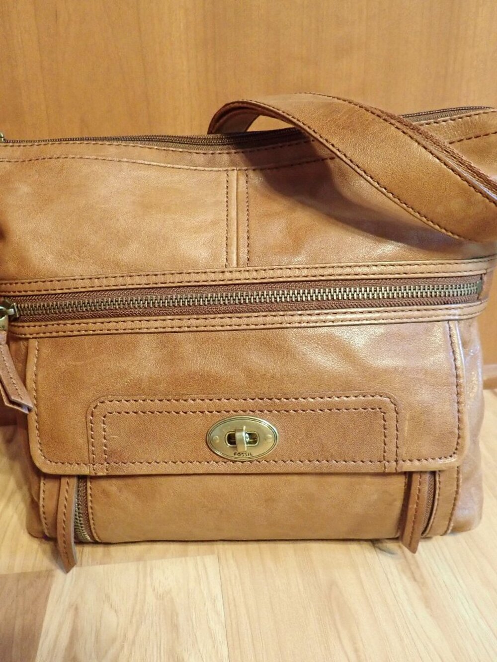 Fossil Women’s Quality Soft Leather Brown Shoulder Bag Boho Multiple Pockets